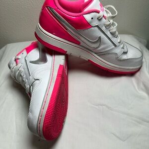 Nike Women's Pink and White Sneakers